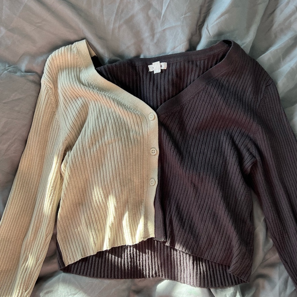 GARAGE dual color grey & cream sweater